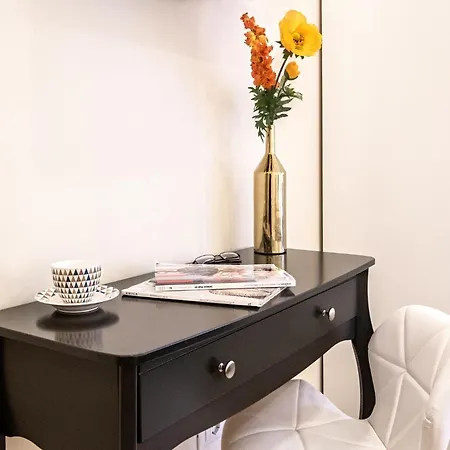 Quiriti Vatican Relais Bed and Breakfast 4*